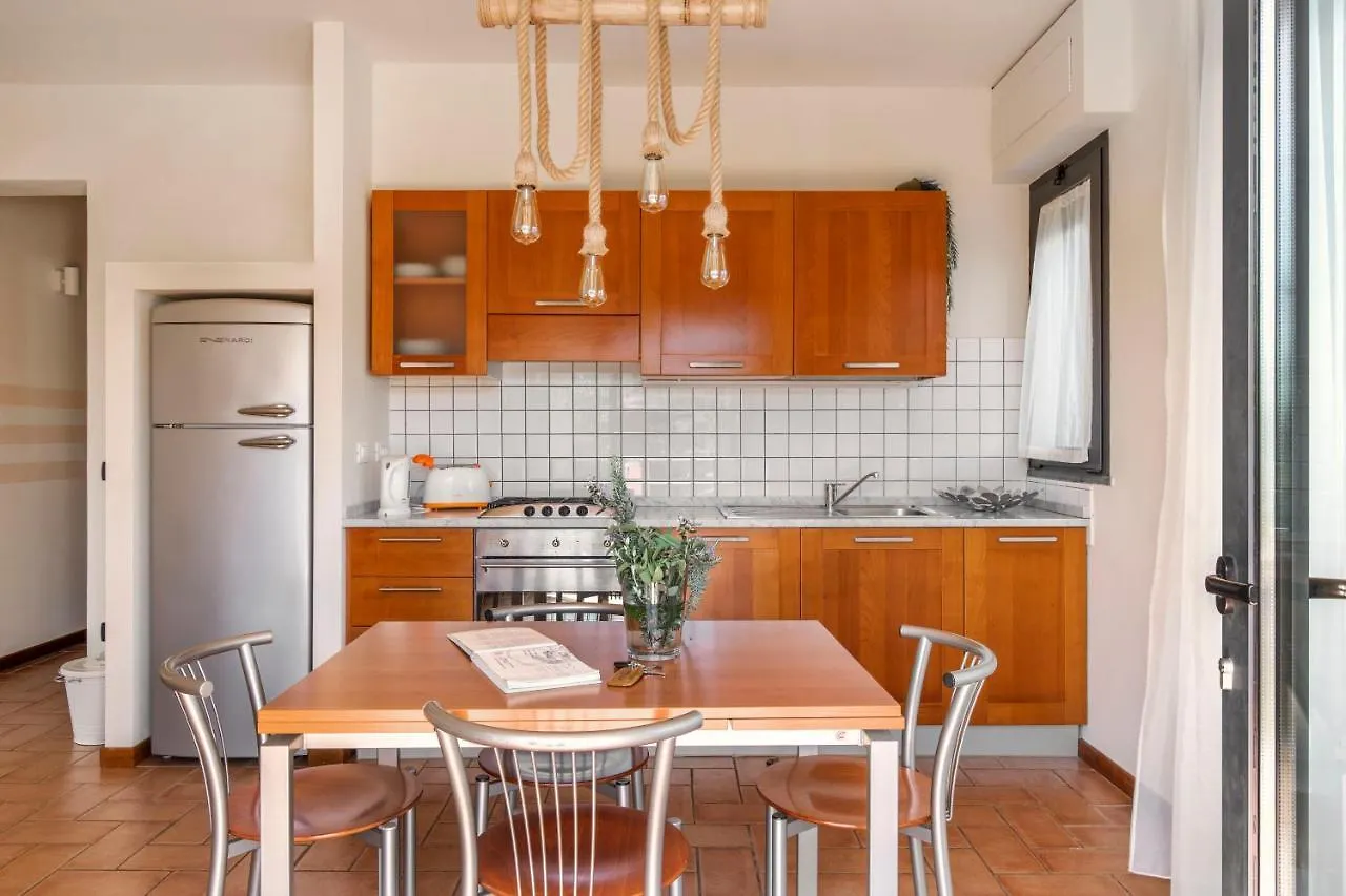 Bed & Breakfast Holiday Prato Verde Chiatri