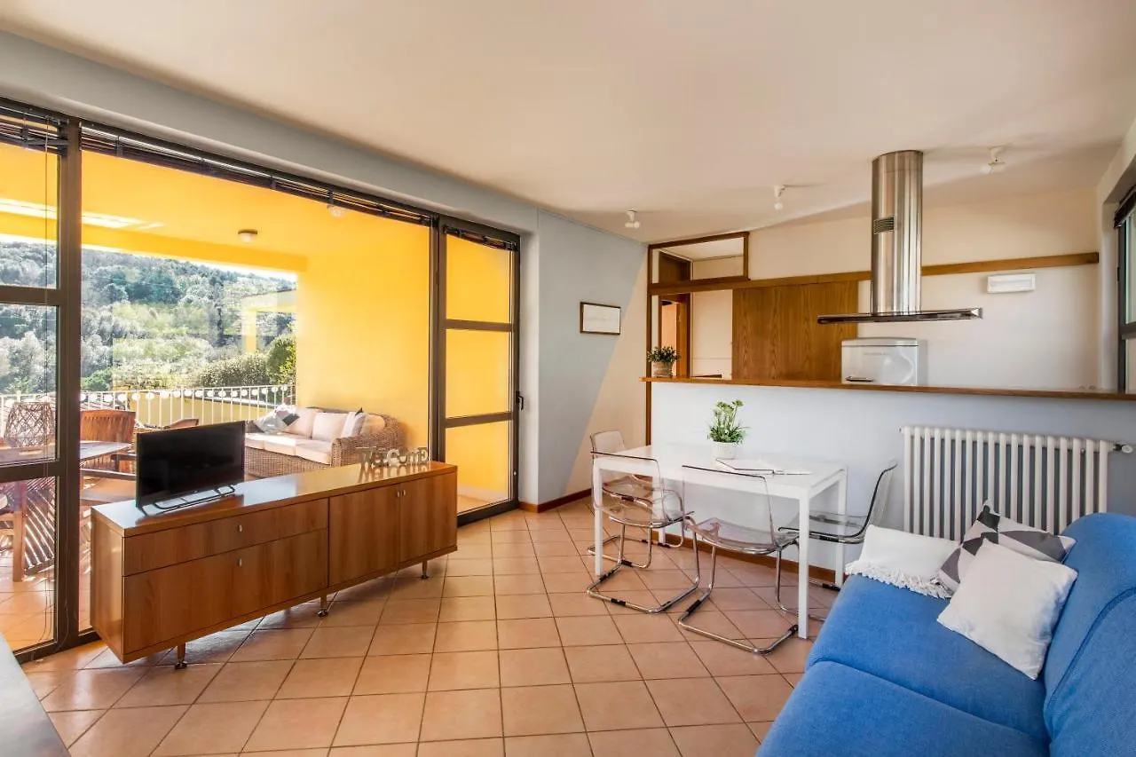 Holiday Prato Verde Chiatri 0*,